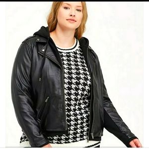 Torrid mixed media faux leather and knit jacket sz 4x